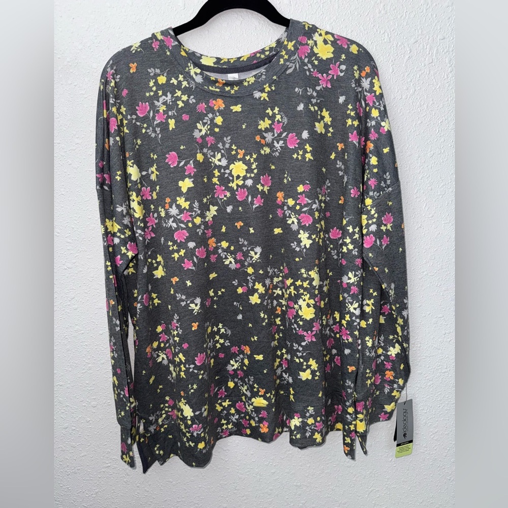 NWT ID Ideology long sleeve floral top